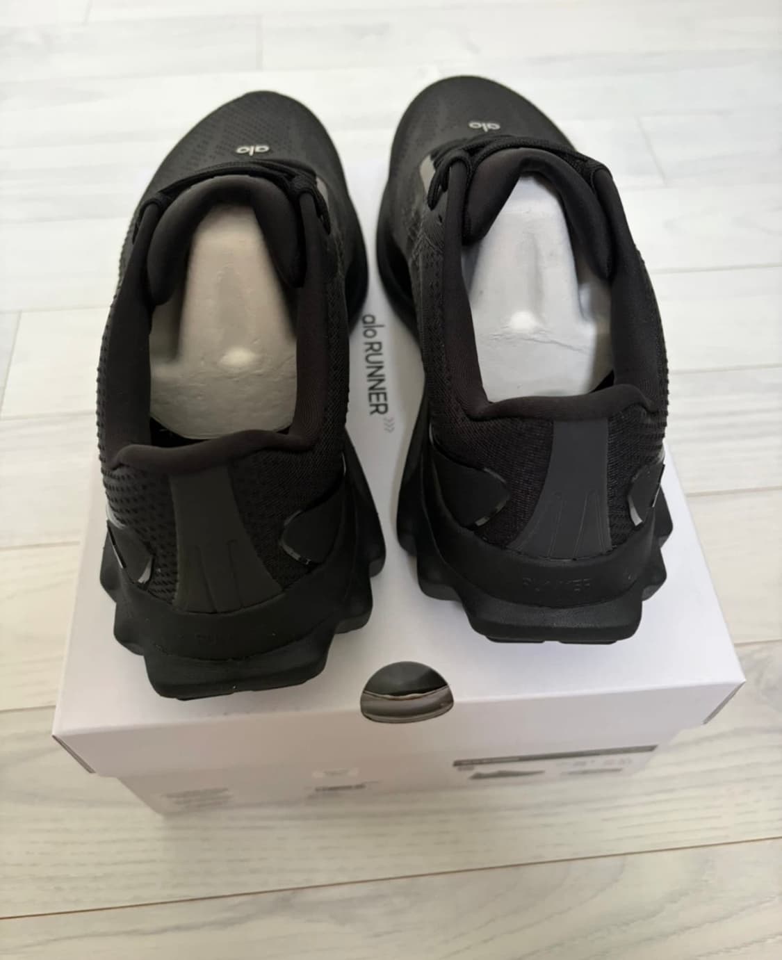 alo 러너 스니커즈 상품이미지2