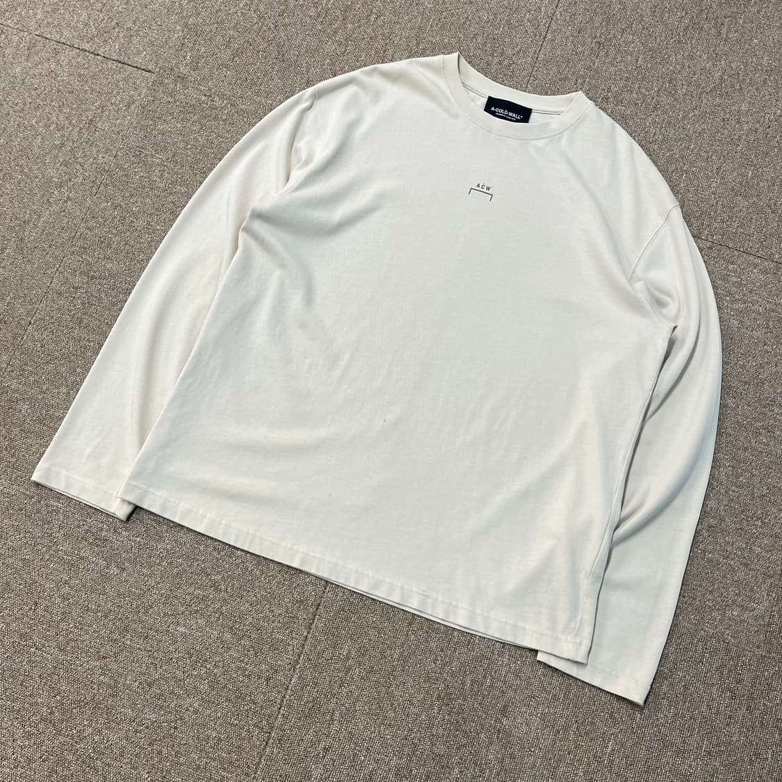 어콜드월 롱슬리브 상품이미지2