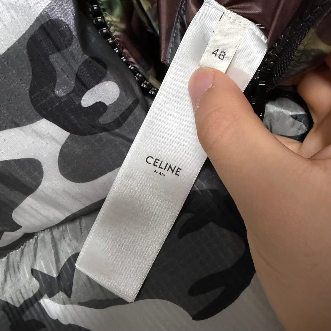 [S+급/48] 셀린느 카모플라쥬 백로고 패딩 풀구성 상품이미지7