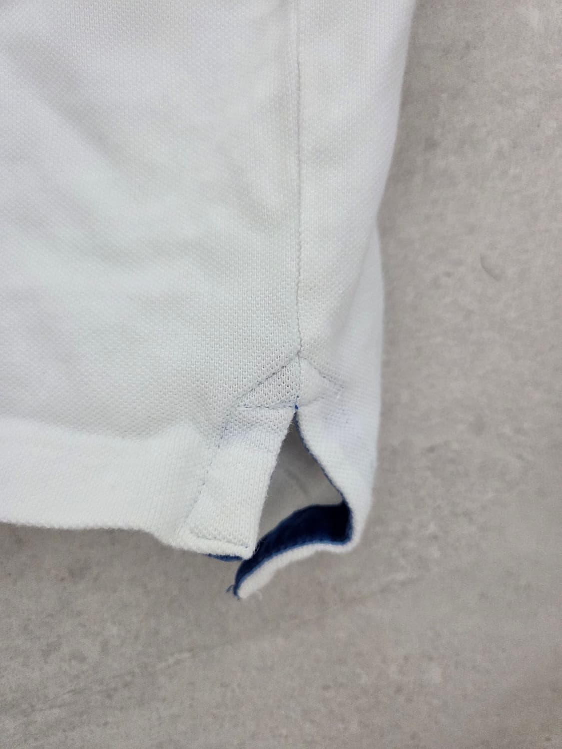 아베크롬비앤피치 화이트 반팔 카라티 상품이미지3