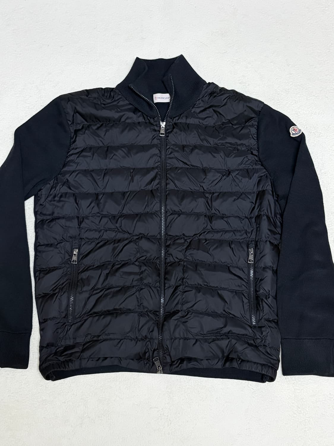 24fw 몽클레어 니트패딩 L 몽클레어 김현우 니트패딩 L 상품이미지1