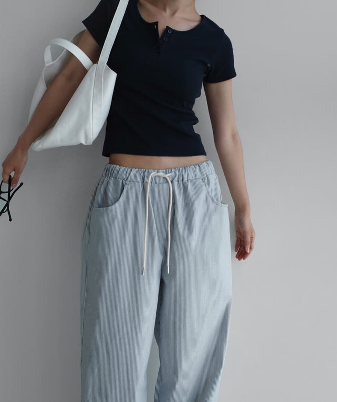 라룸 헨리넥 티셔츠(네이비) 새상품 상품이미지6