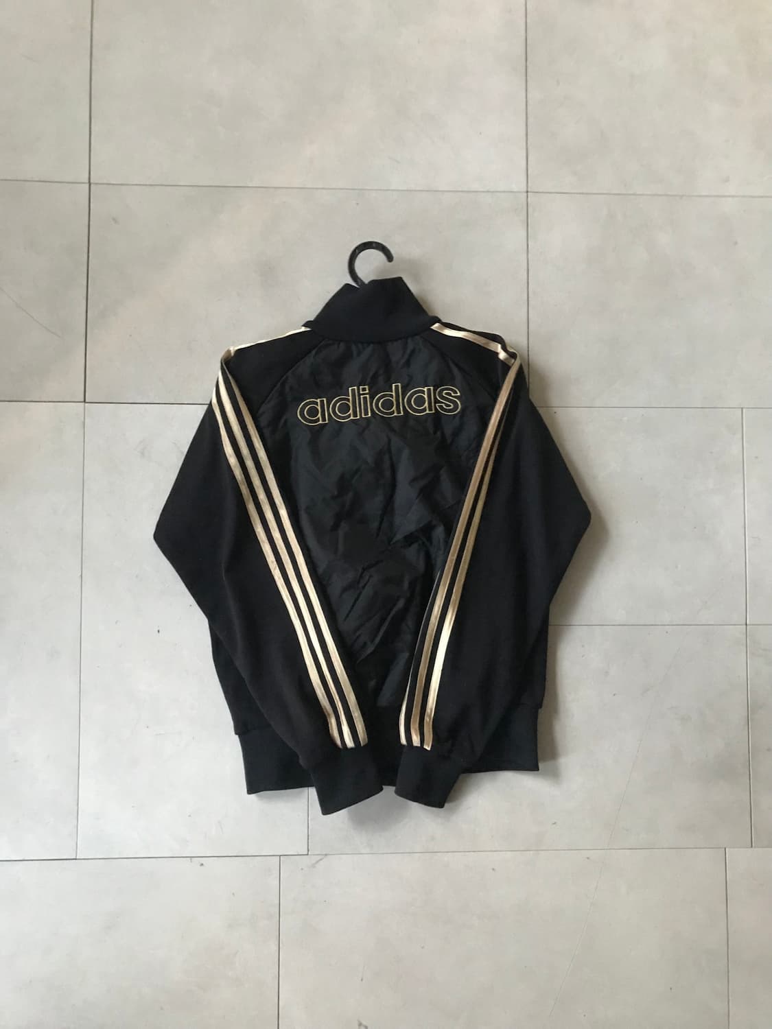 아디다스 블랙 골드 져지 상품이미지7