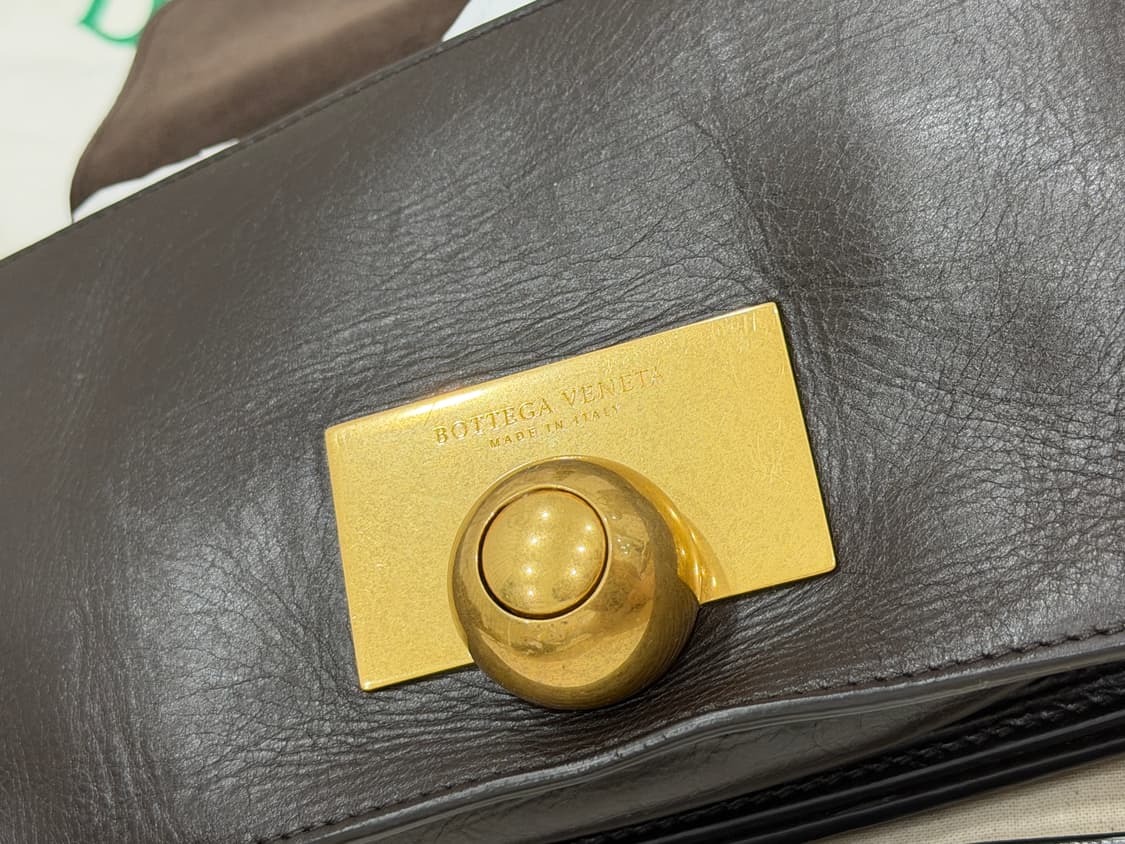 보테가베네타 론드백 페이퍼폰단트 상품이미지8