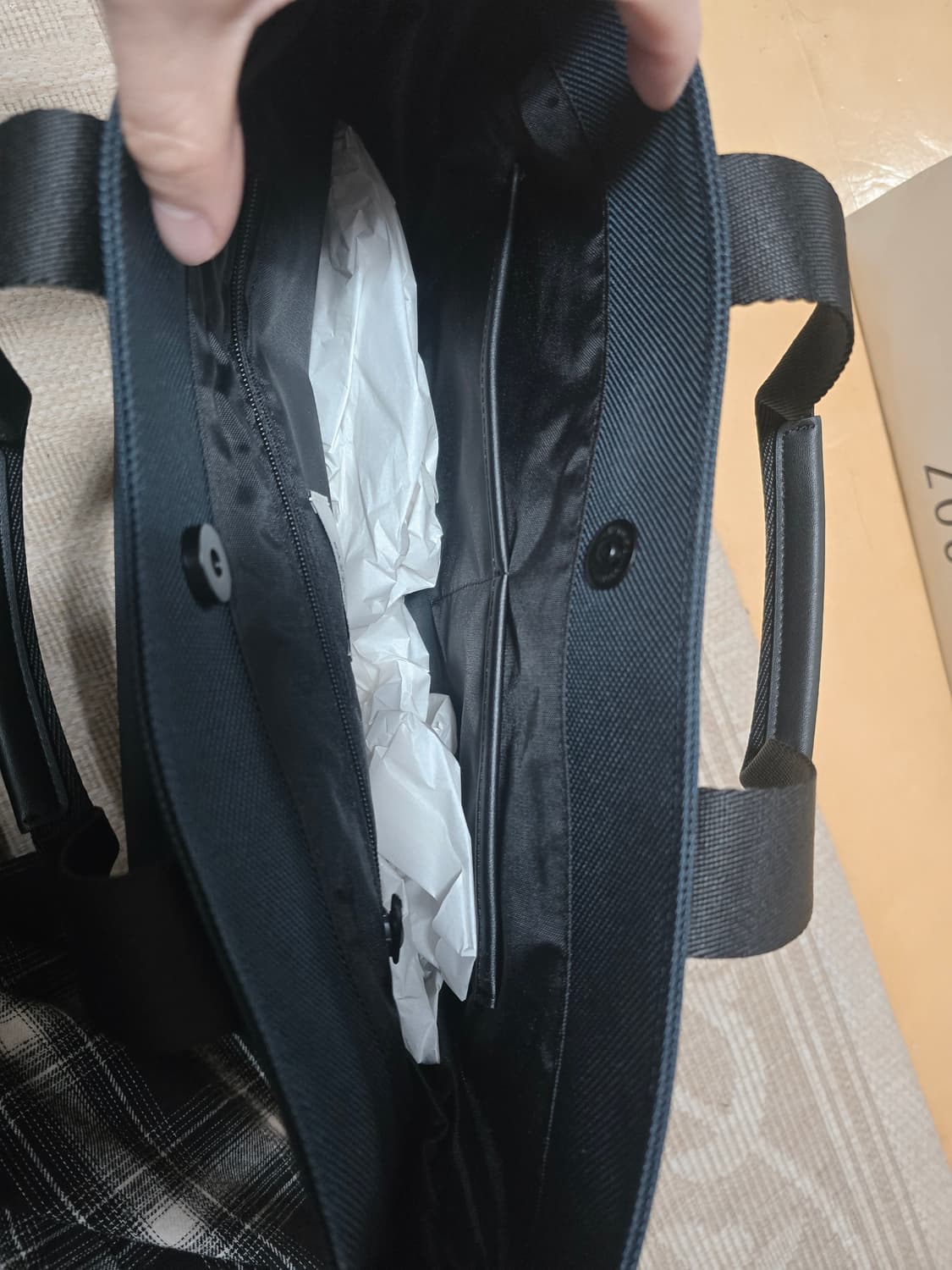 [새상품] 여성 LF 헤지스골프 로고장식 가죽 토트백 상품이미지5