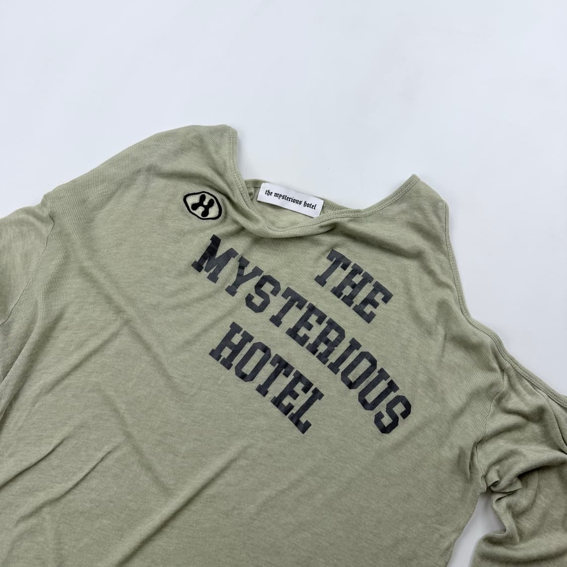 더미스테리어스호텔 SHOULDER HOLE TMH SLEEVE 상품이미지3