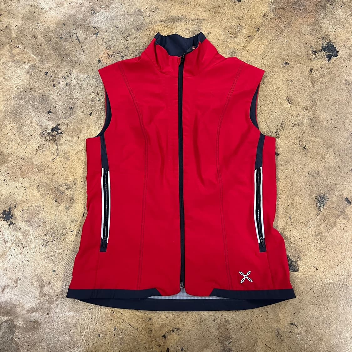 [정품/M] 몬츄라 레드 스포츠 조끼 b18 상품이미지2