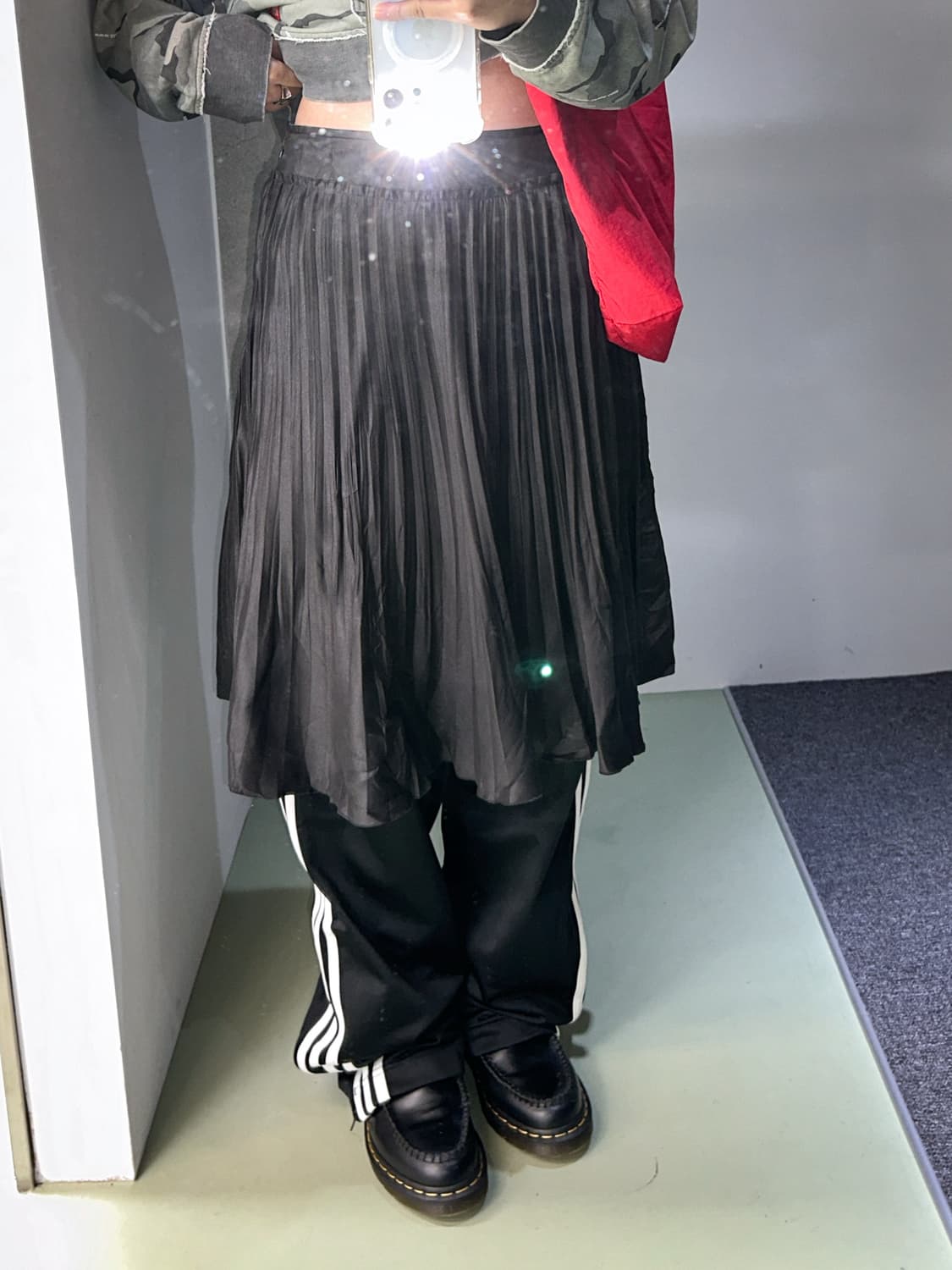 black wave pleats midi skirt 상품이미지5