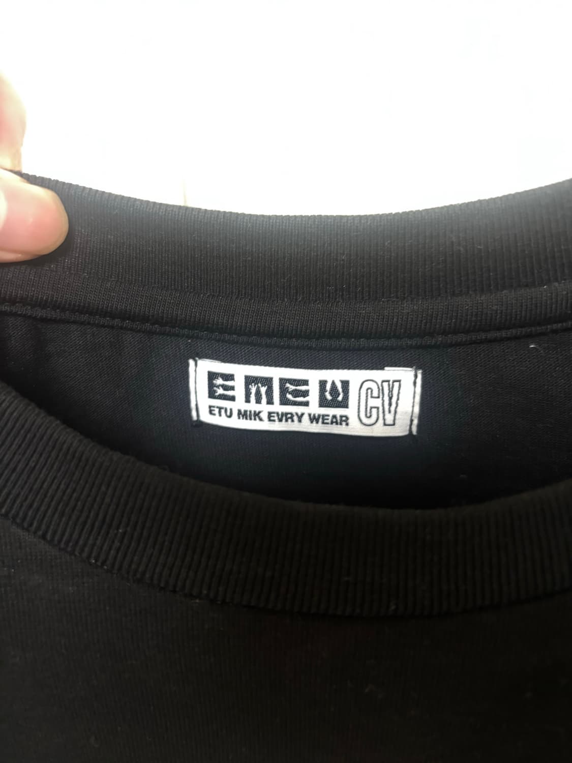 Emew 이뮤 십자가 반팔 상품이미지4