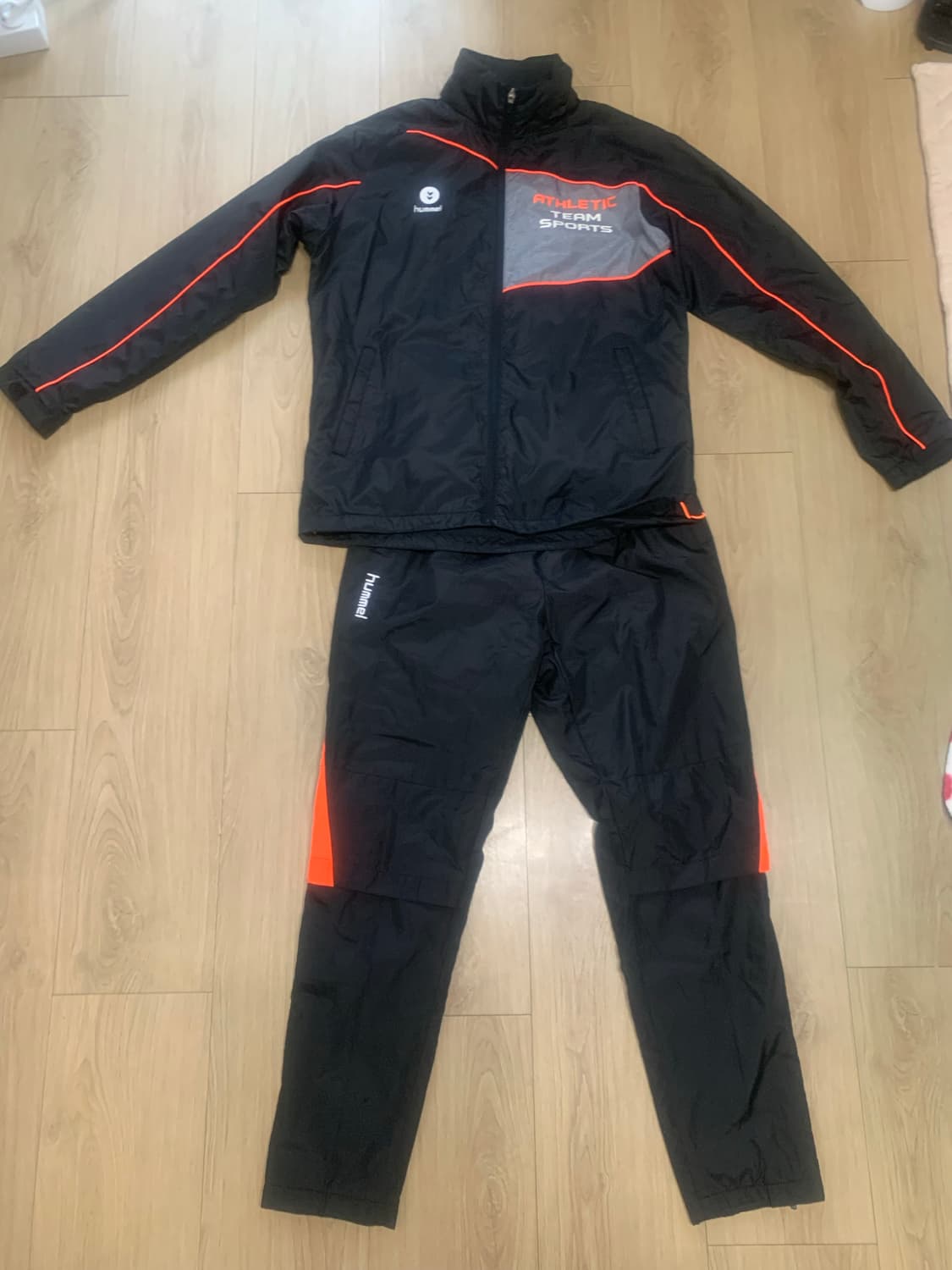 험멜 세트 셋업 XL 새상품급 트레이닝복 판매 상품이미지1