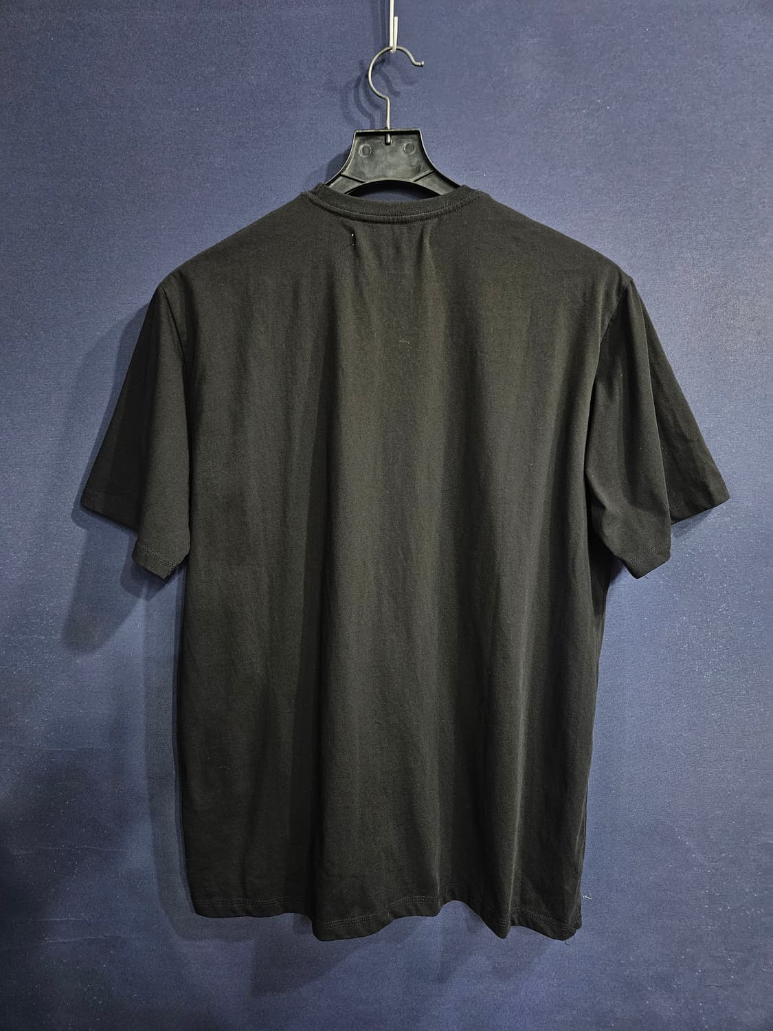 플라스틱 프로덕트 프린팅 블랙 남성 오버핏 95~100 반팔티  상품이미지2