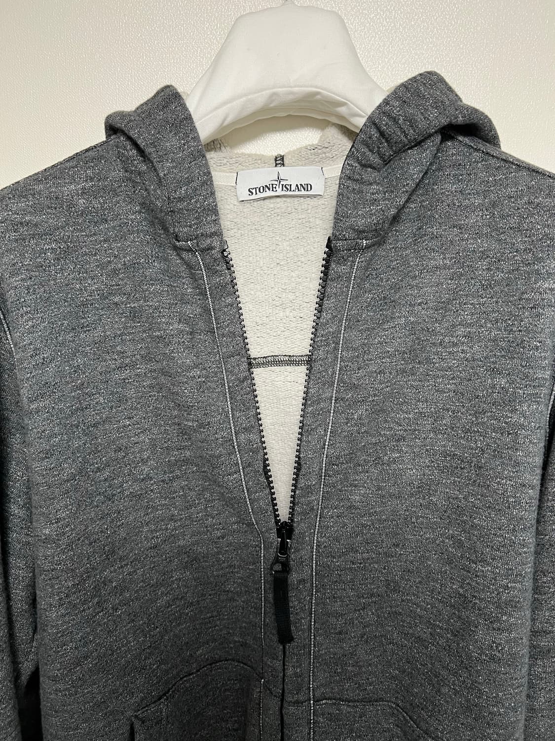 스톤아일랜드 슬럽 후드집업 상품이미지5