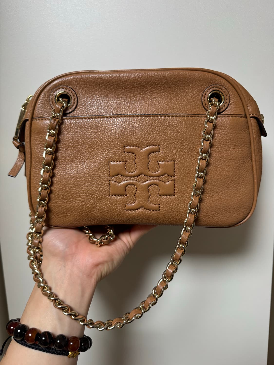 토리버치 테아체인 크로스백 상품이미지1