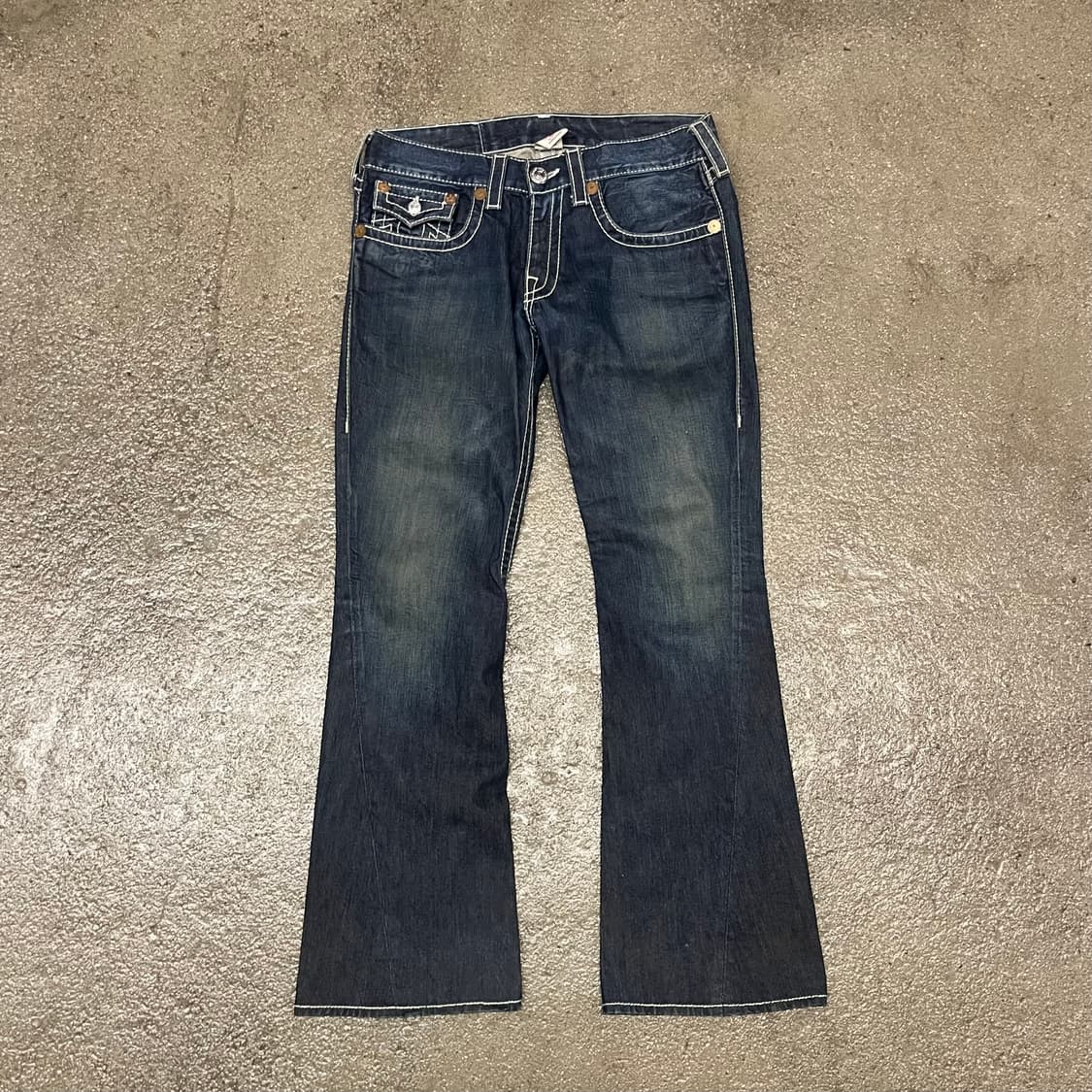 트루릴리젼 조이 빅티 부츠컷 (33“) 상품이미지3