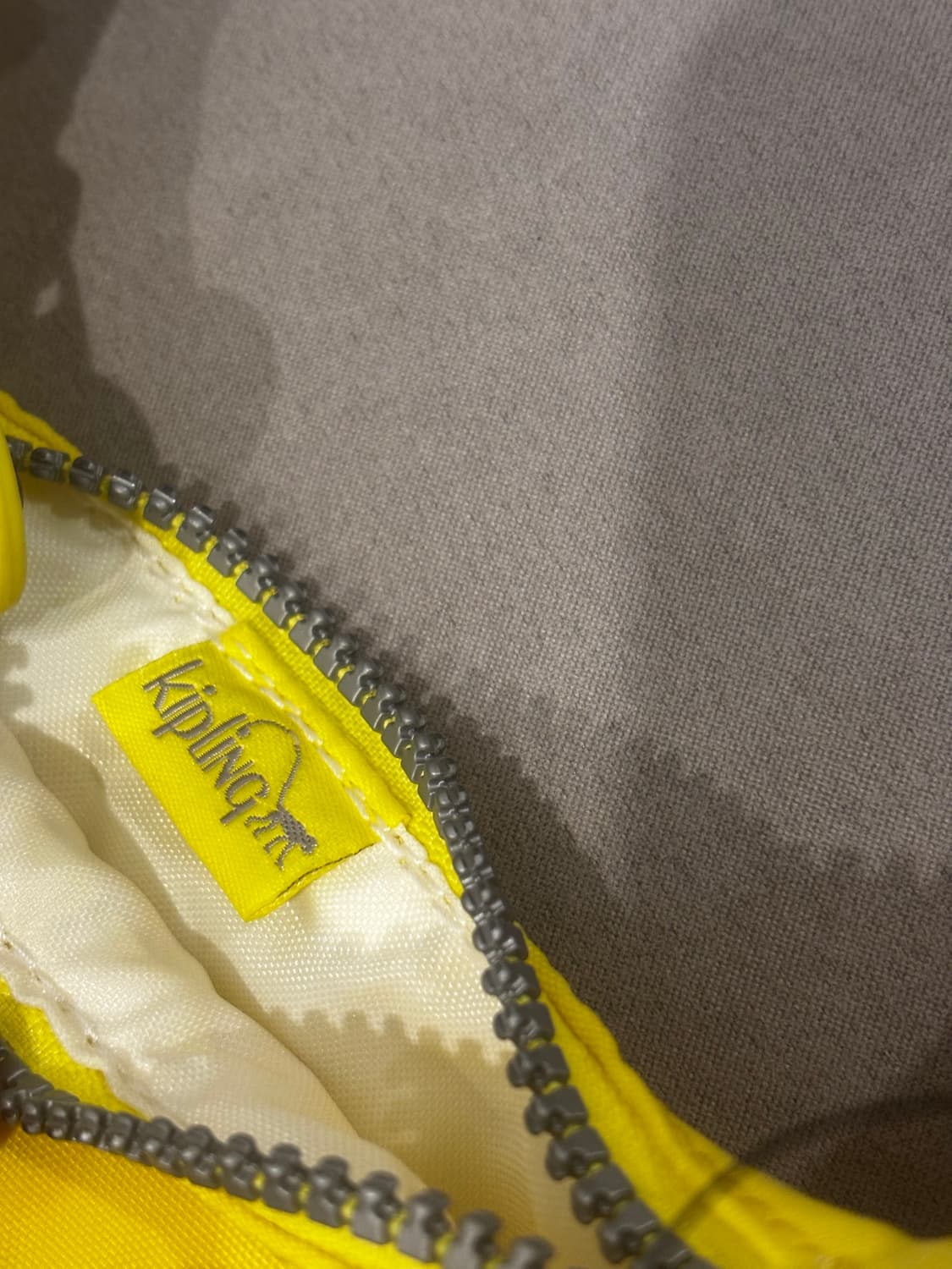 키플링 초미니 크로스백/아기 업은 고릴라 키링 상품이미지5