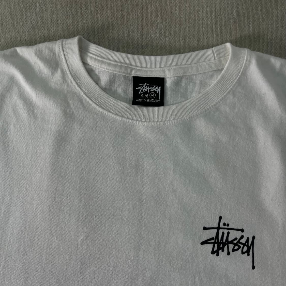 100 스투시 베이직 반팔티  상품이미지3