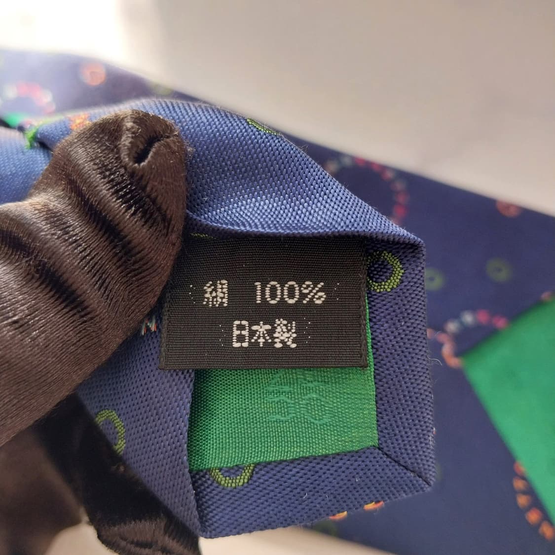 베네통 실크 원 포인트 자카드 넥타이 9.5cm A+~A등급 K1493
 상품이미지10