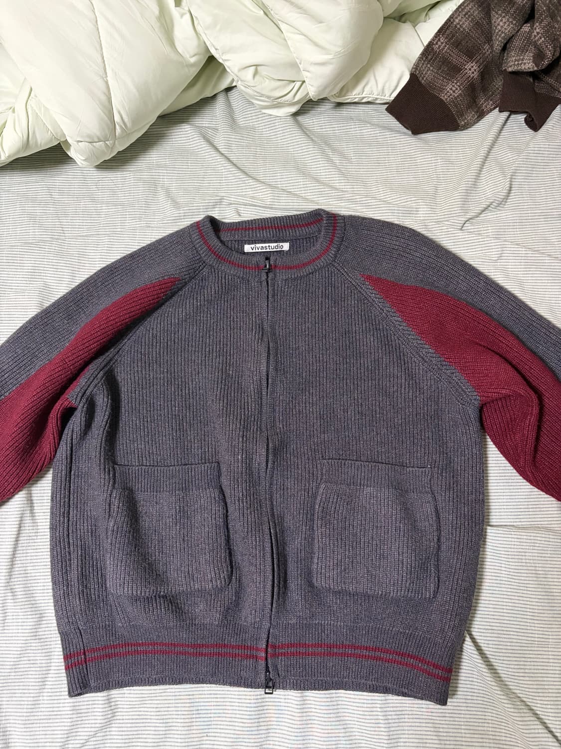 비바스튜디오 니트 가디건 상품이미지1