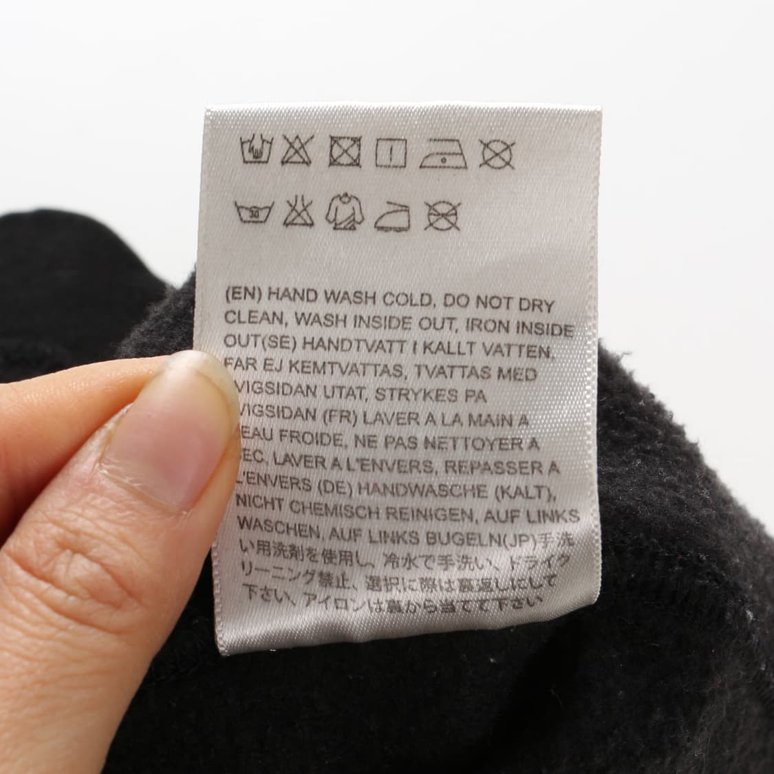 아크네스튜디오 블랙 스웻셔츠  상품이미지10