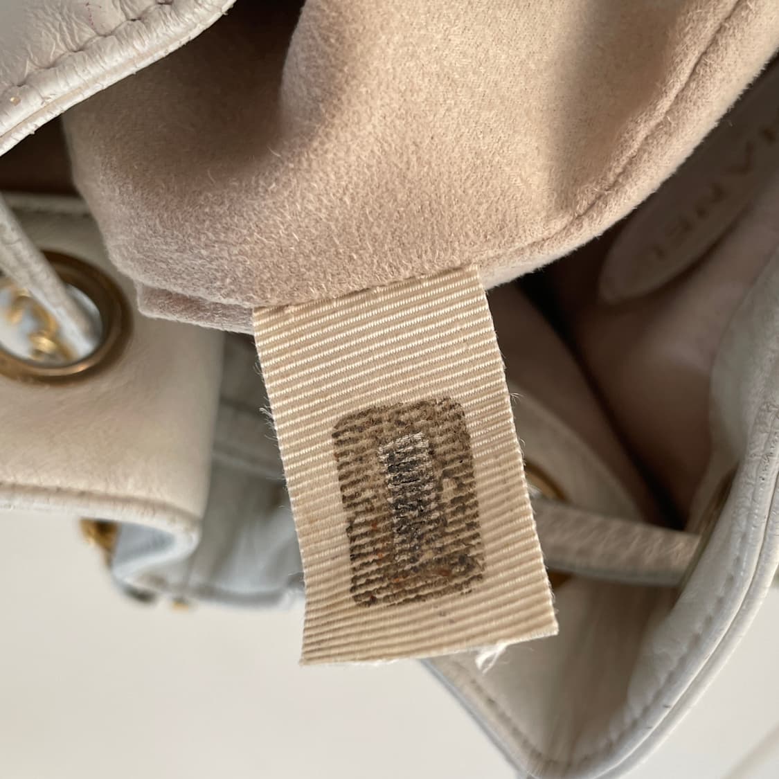 샤넬 화이트 버킷백 상품이미지10