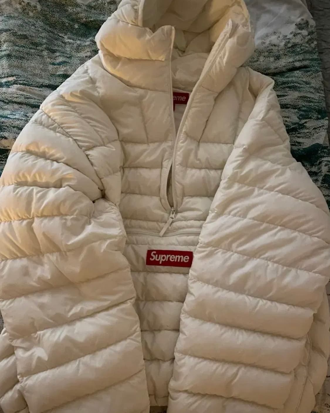 (M) 슈프림 마이크로다운 하프 집 후드 풀오버 화이트 23FW 경량패딩 상품이미지2