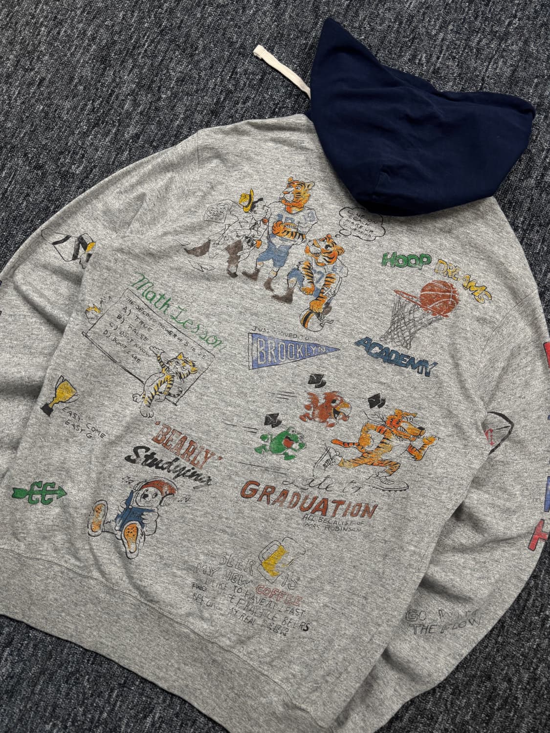 폴로 그레이 카툰 프린팅 후드티 상품이미지5