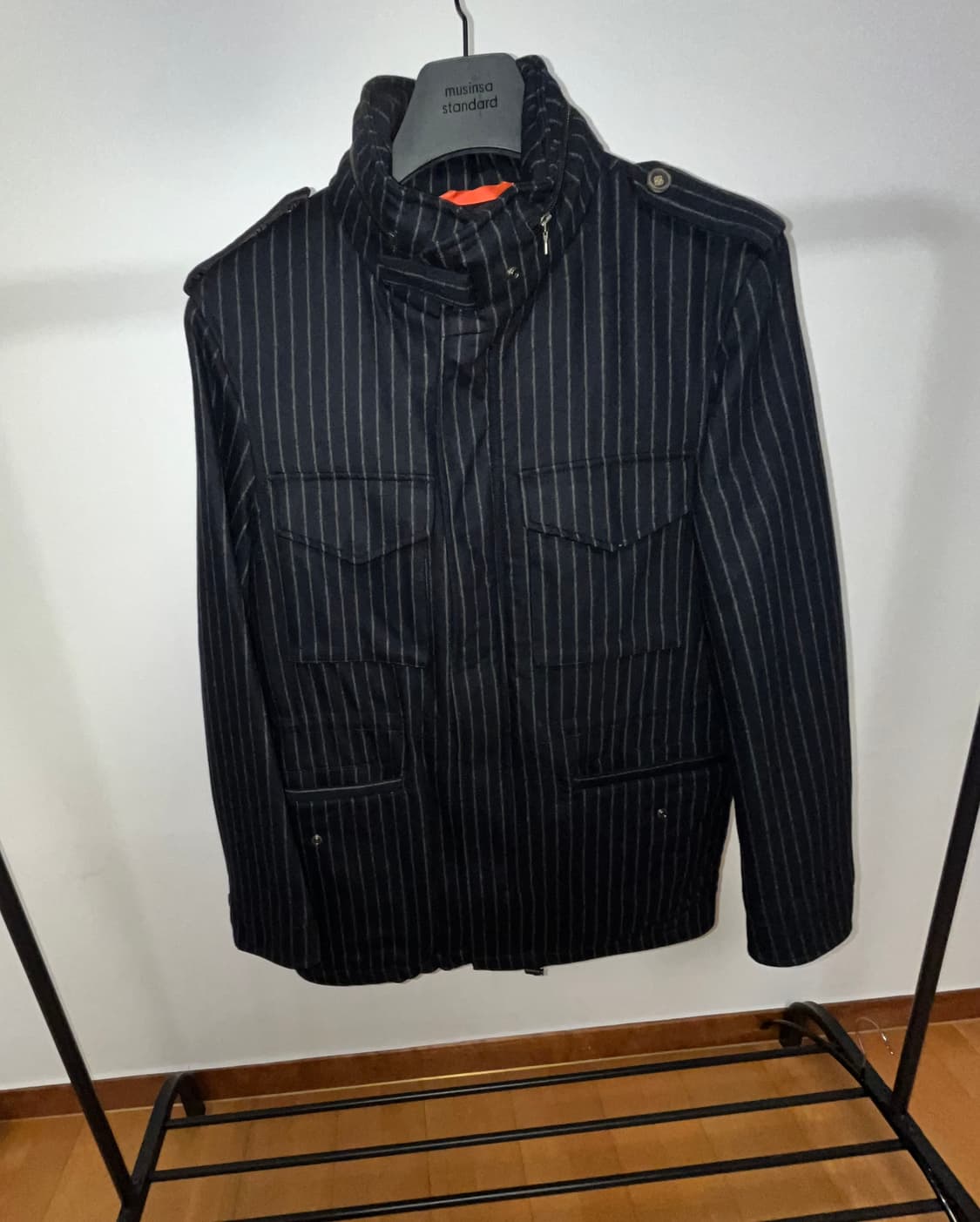 폴스미스  블랙 투포켓 스트라이프 패턴 디테일 하이넥 미디 울코트 상품이미지2