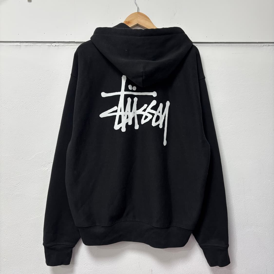 스투시 블랙 베이직 후드집업 상품이미지1