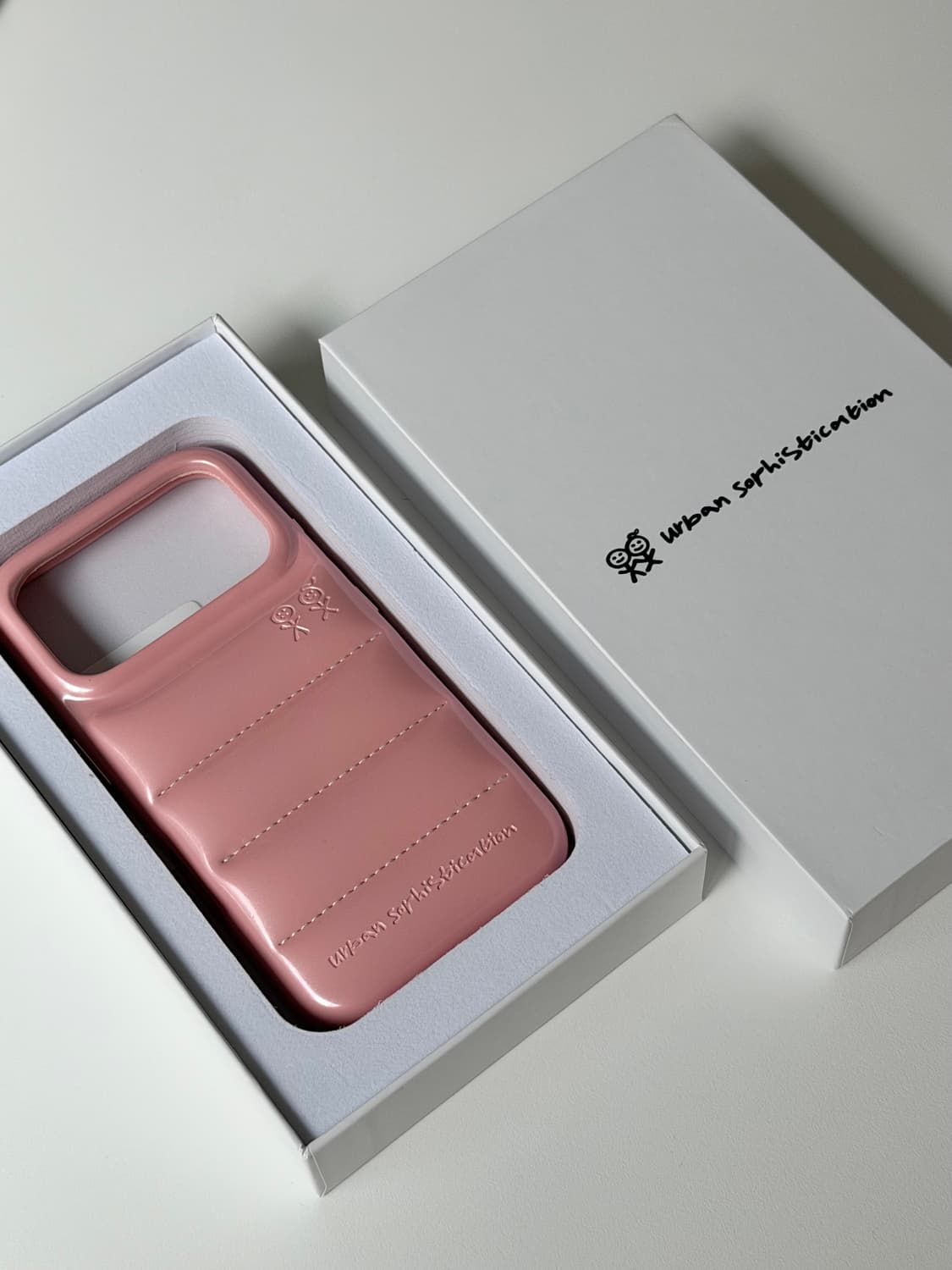 [어반소피스티케이션] 아이폰 17프로 상품이미지1