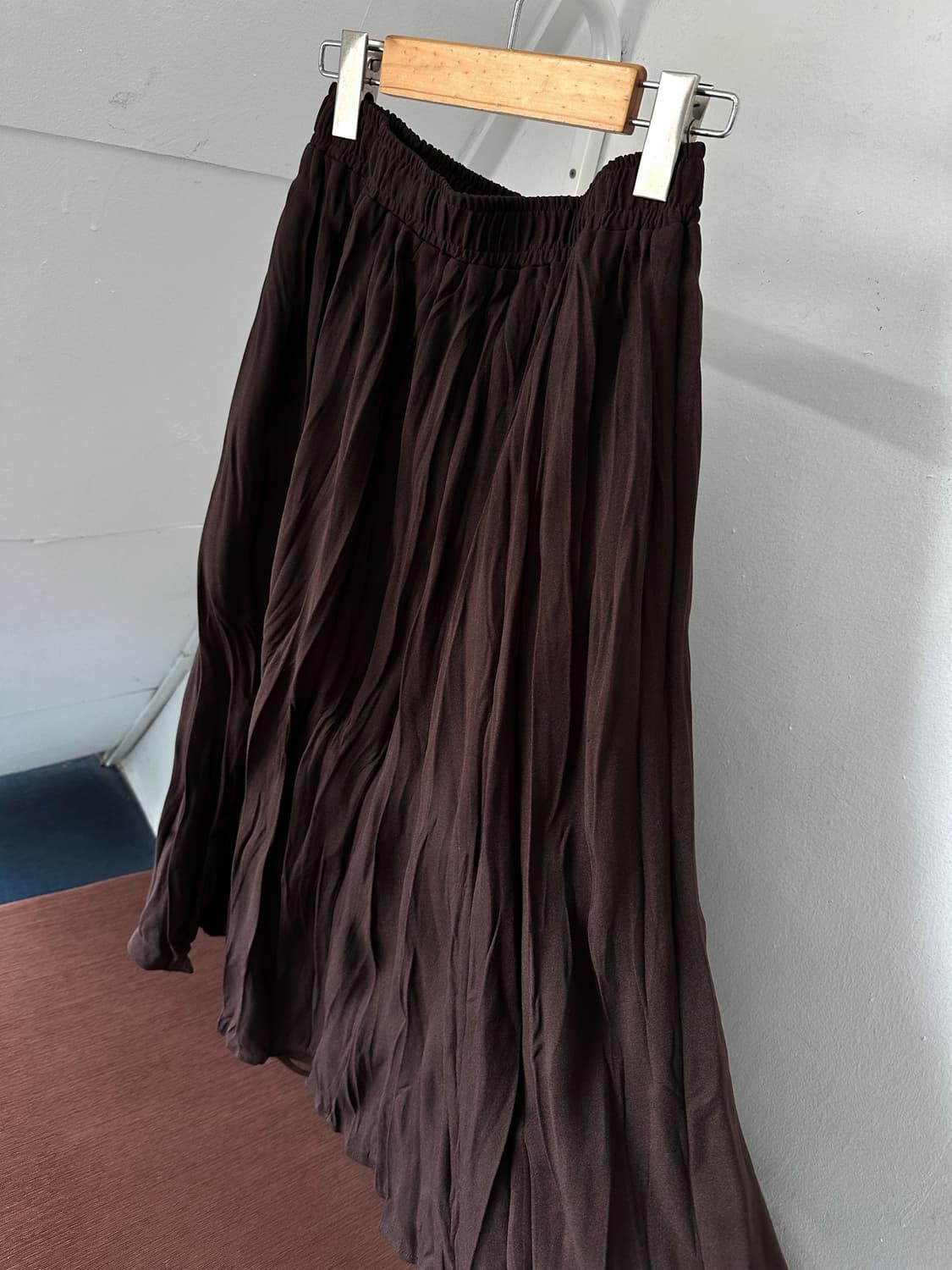 Irregularity pleats design long skirt 상품이미지2