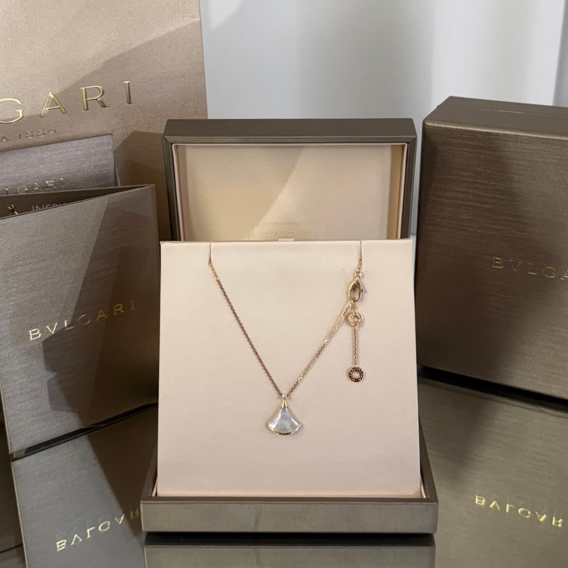 불가리 디바스 드림 다이아 목걸이 상품이미지1