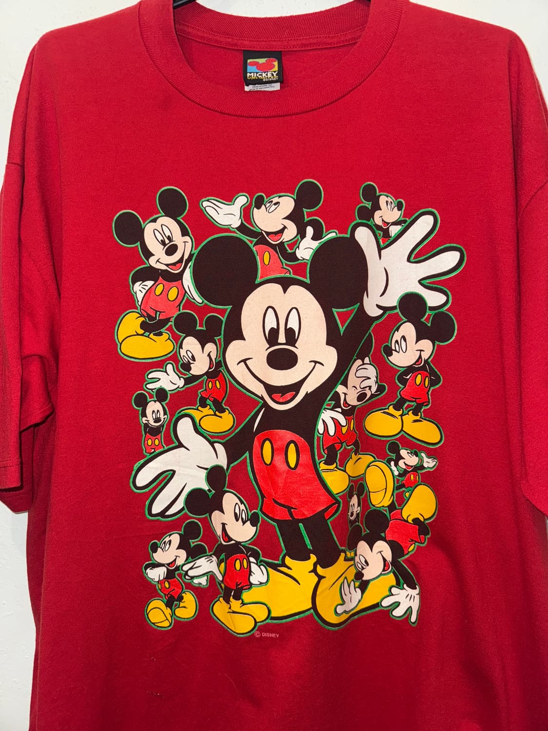 디즈니 미키마우스 프린팅 레드 반팔티셔츠 상품이미지3