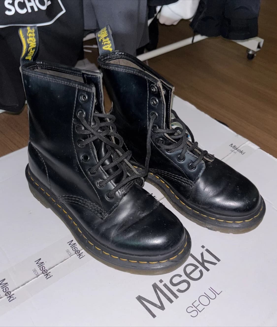 닥터마틴 1460 8홀 상품이미지1