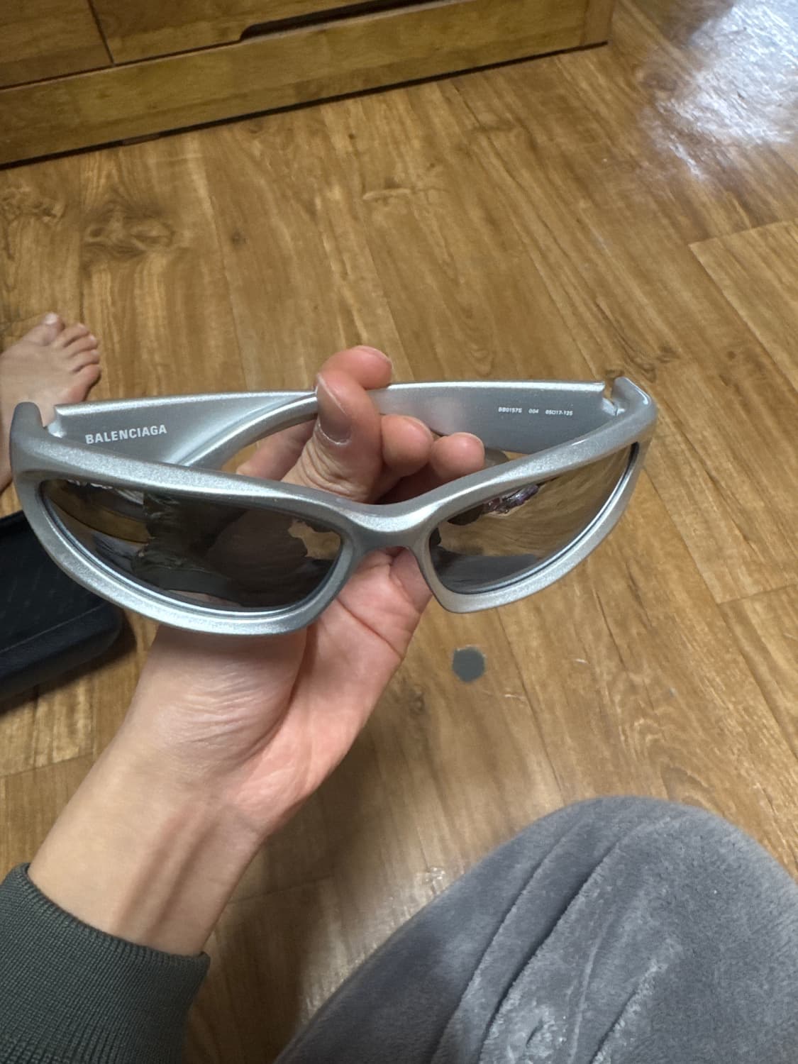 발렌시아가 선글라스 오발 상품이미지3