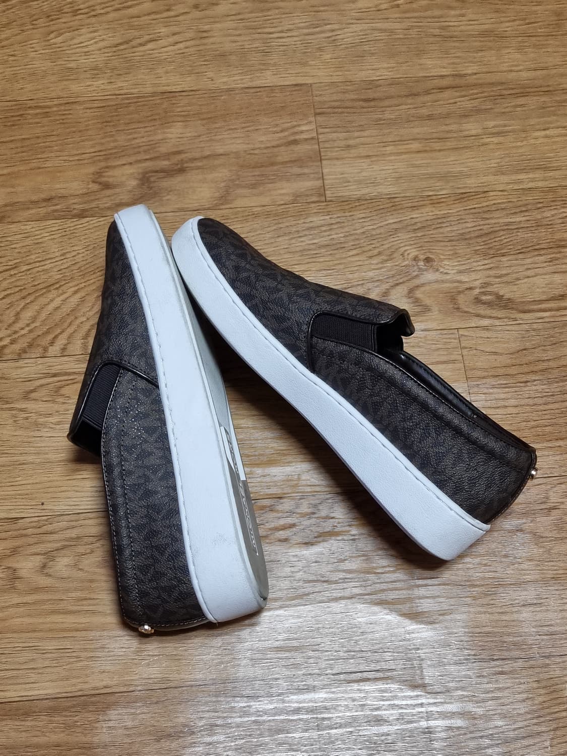 마이클 코어스 시그니처 슬립온 상품이미지6