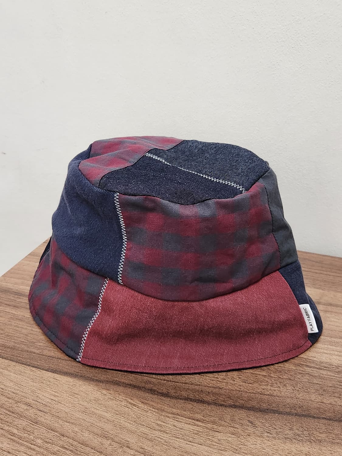 (no.1) 리버시블 패치워크 버킷햇 Navy&Burgundy Mix 상품이미지1