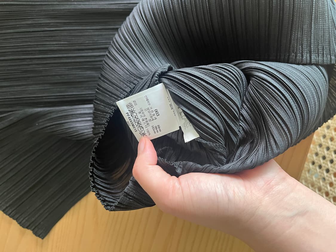 플리츠플리즈 상의 상품이미지2