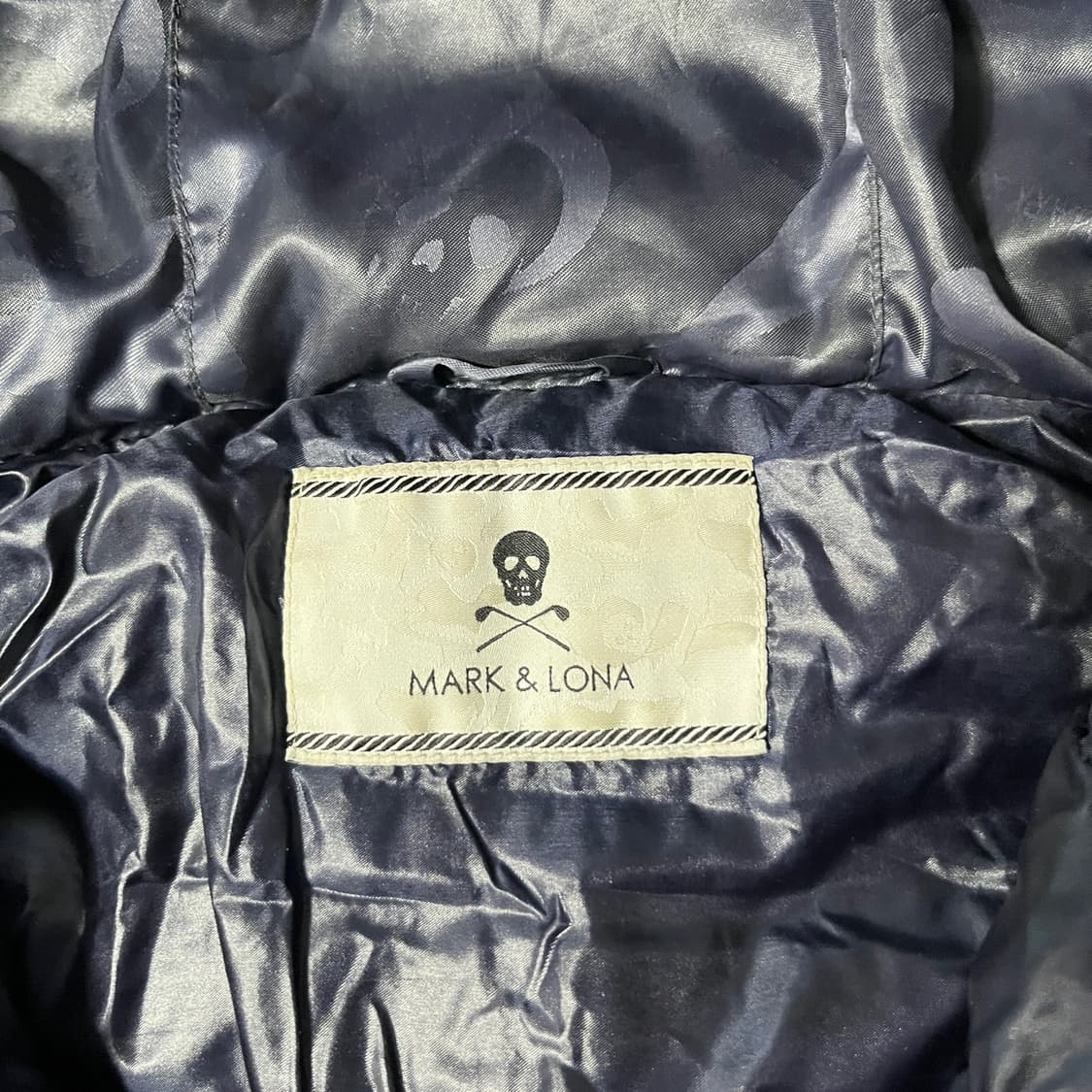 마크앤로나 후드패딩 상품이미지3