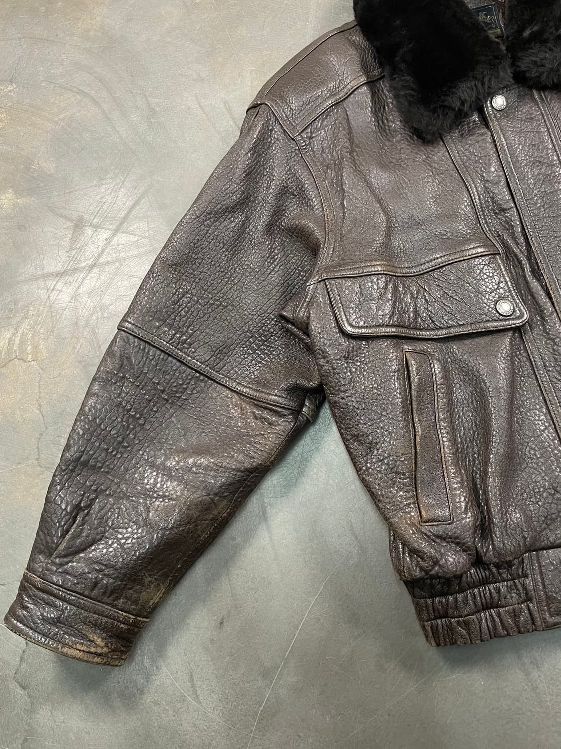 90s 랭글러 쉽스킨 A2 봄버 자켓 상품이미지3