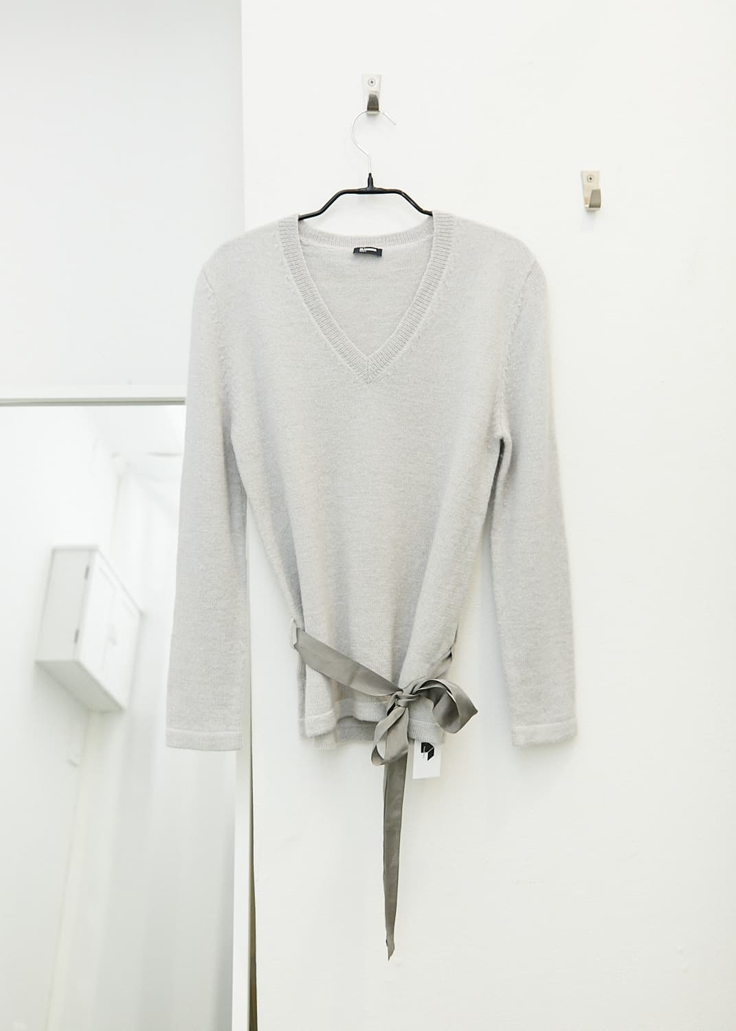 Waist Belt Sweater 상품이미지1