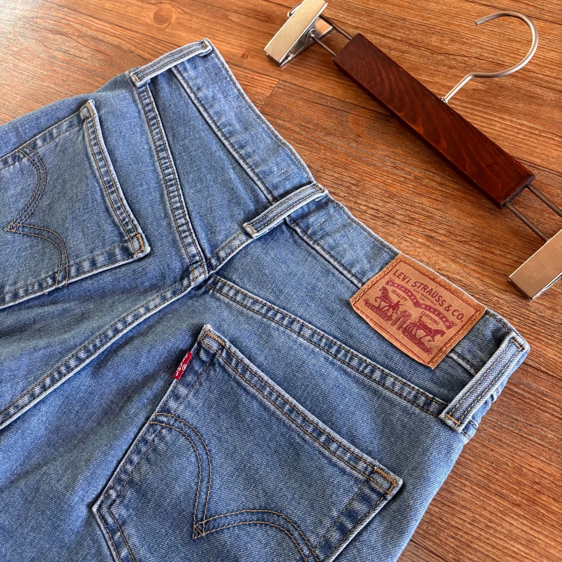 리바이스 27 하이웨이스트 테이퍼 데님 청바지 스판 정품 상품이미지4