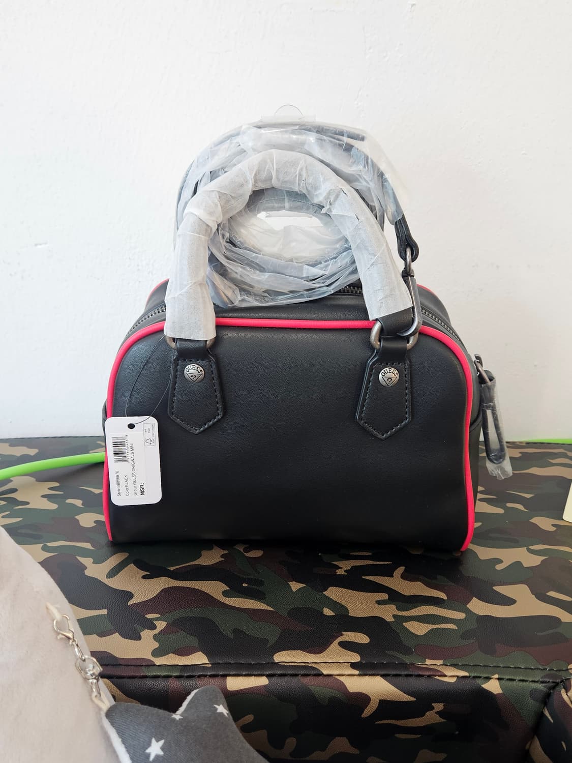 게스X베티붑 보스턴백 상품이미지2