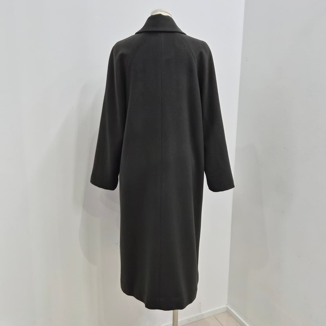 캐시미어 100% 딥카키 여성 롱코트 상품이미지3