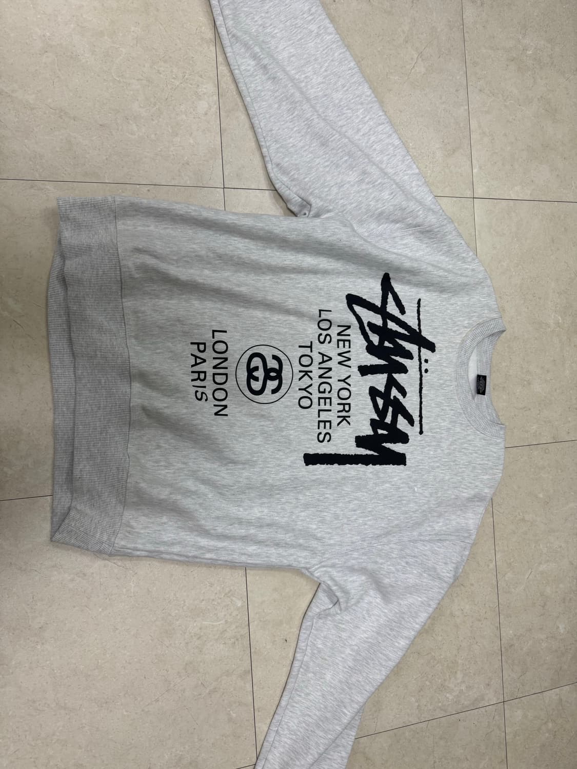 스투시 월드투어 그레이 맨투맨 L사이즈 상품이미지1