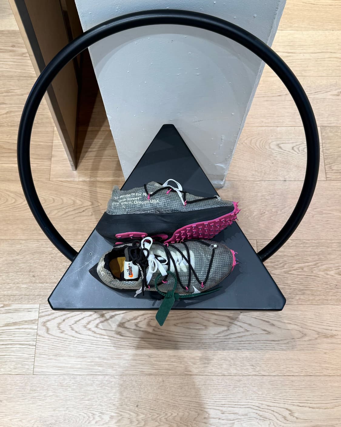 오프화이트 x 나이키 블랙핑크 베이퍼 스트리트 스니커즈  상품이미지2