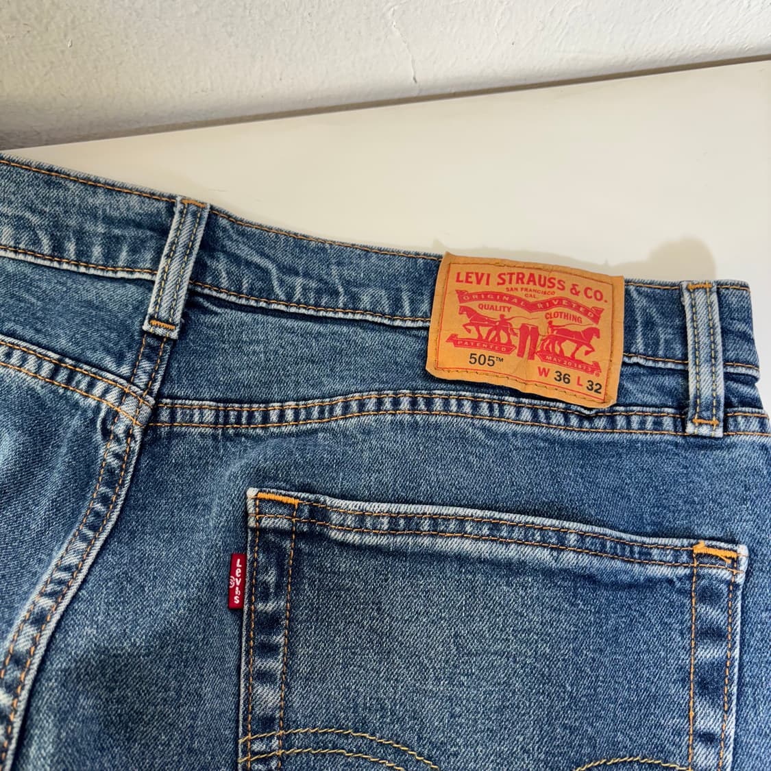 XL 36 리바이스505 레귤러일자핏 연청워시드 데님팬츠 상품이미지1