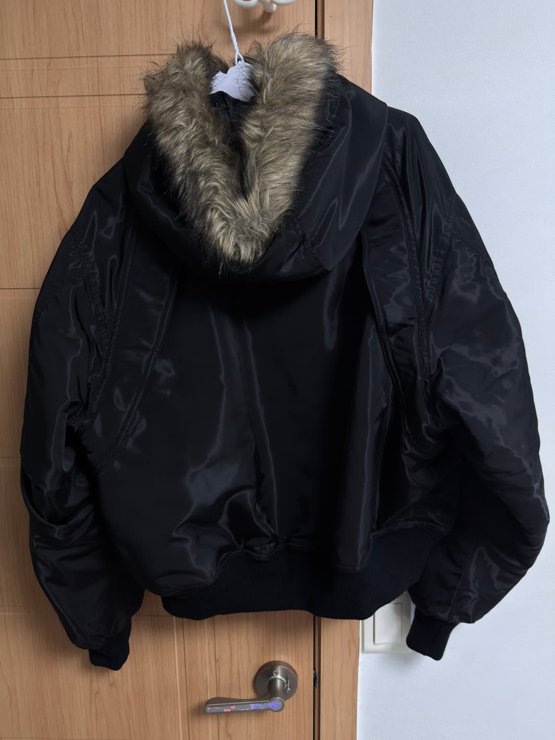 더뮤지엄비지터 퍼 후드 MA-1 점퍼 상품이미지4