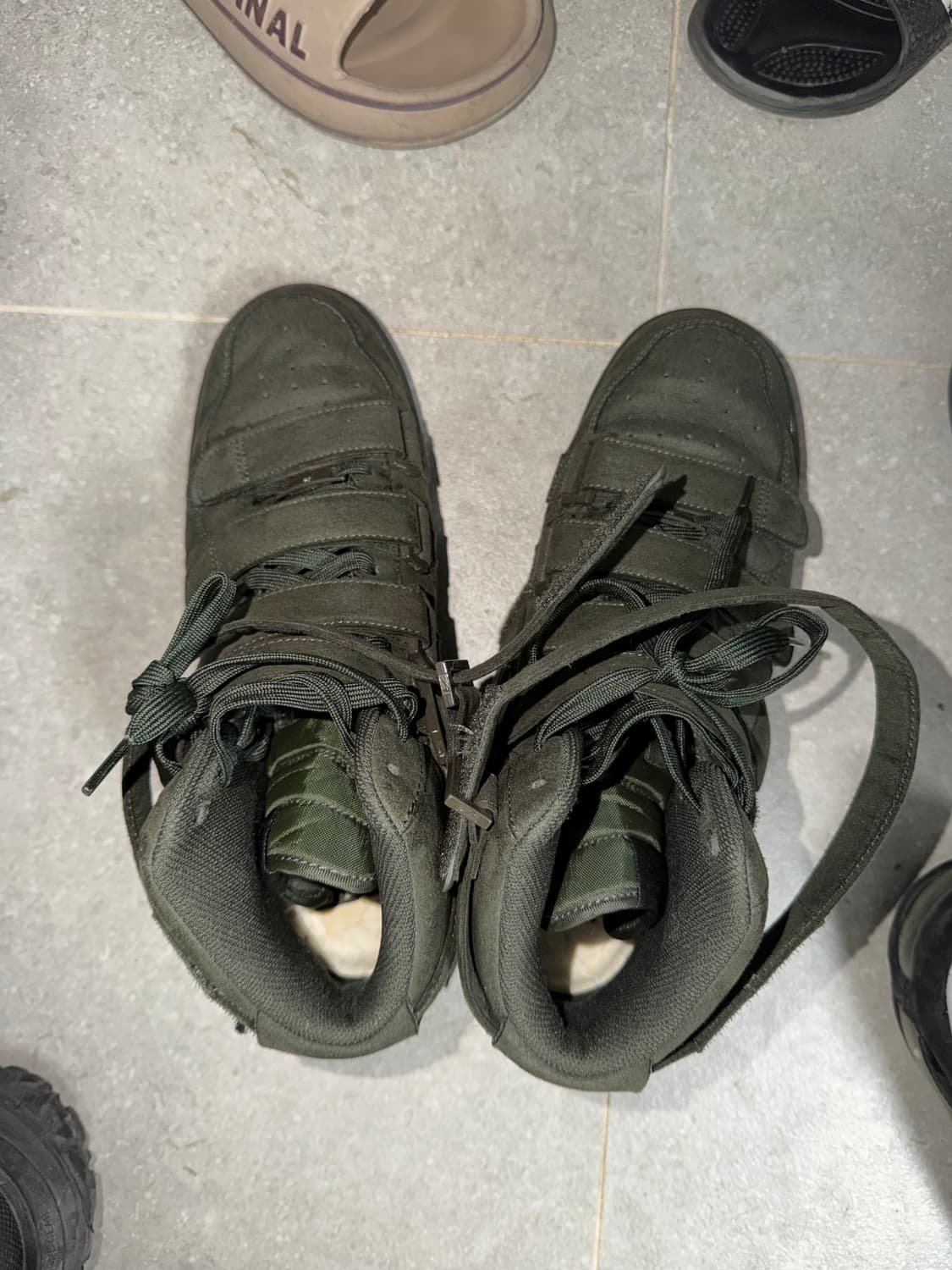 나이키 x 빌리 아일리시 에어포스 1 하이 '07 SP 세쿼이아 상품이미지2