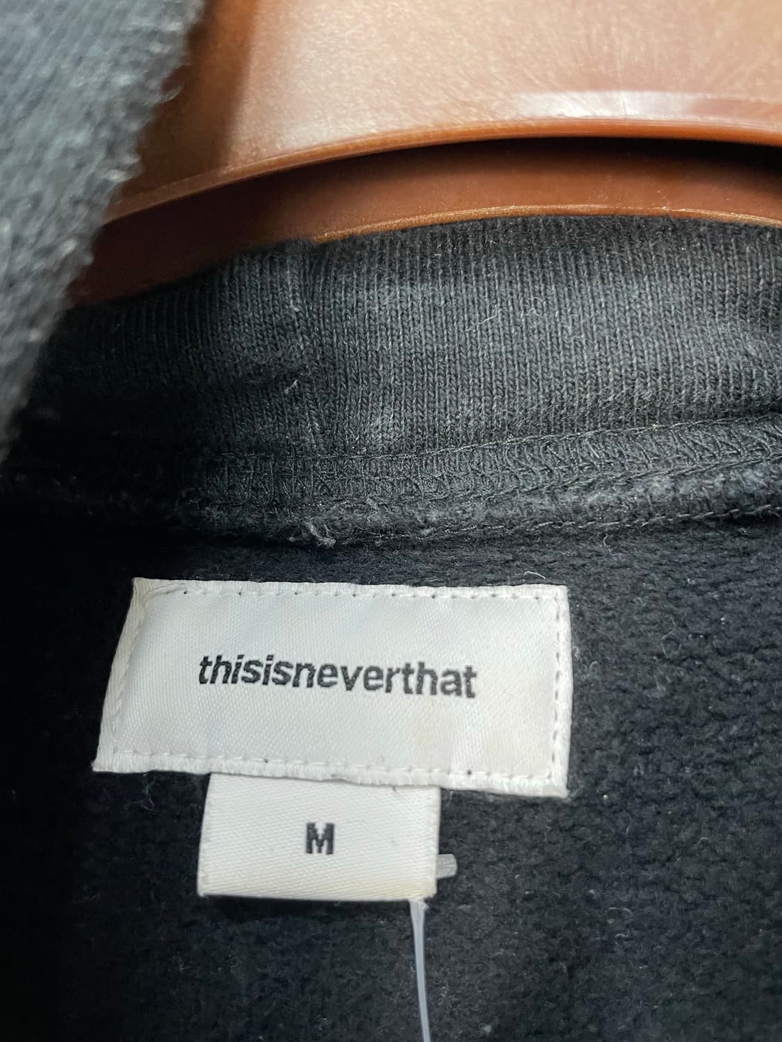 디스이즈네버댓 미드로고 블랙 후드티 H1202 상품이미지6