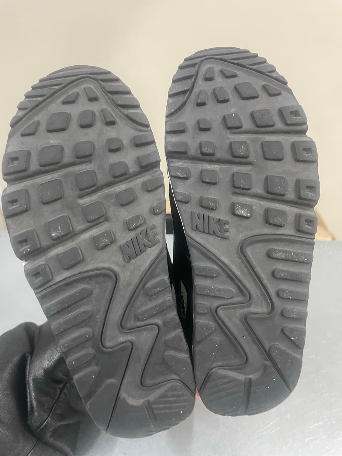 나이키 에어맥스 90 LTR 블랙 화이트 230 상품이미지6